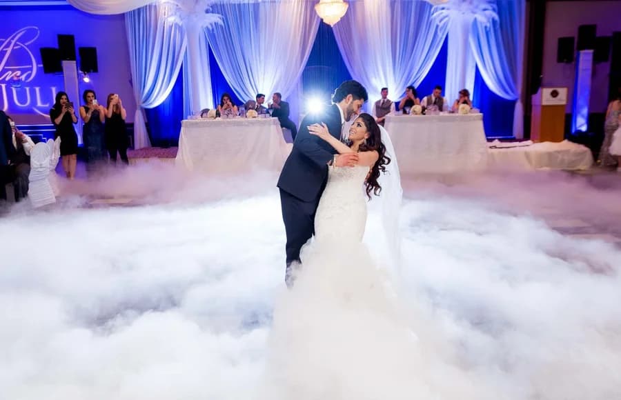 Dry ice low fog special effect for weddings and events